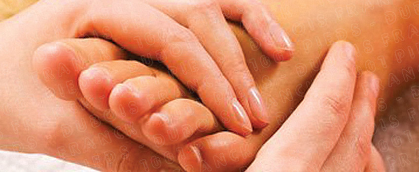 Les biens-faits du massage métamorphique prodigués par Franck Dubois, praticien de la clinique 1001pieds™ à val-morin
